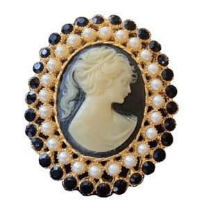 Vintage large cameo brooch pearl black rhinestone